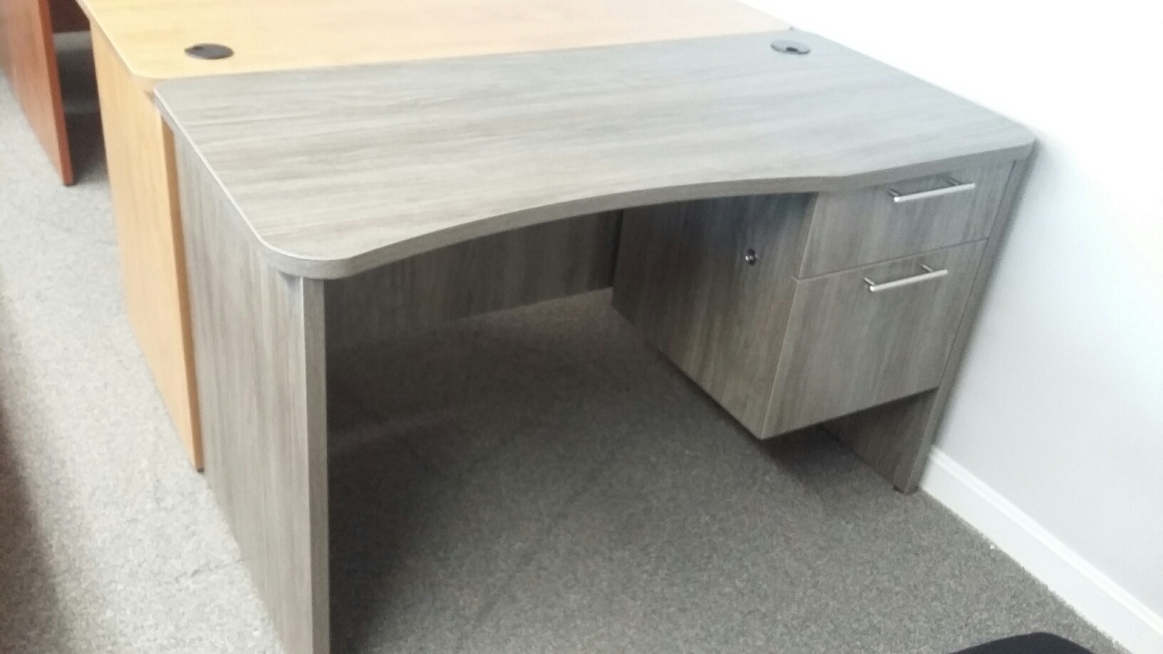 IOF C10950 CONDO DESK - SOUTHWEST