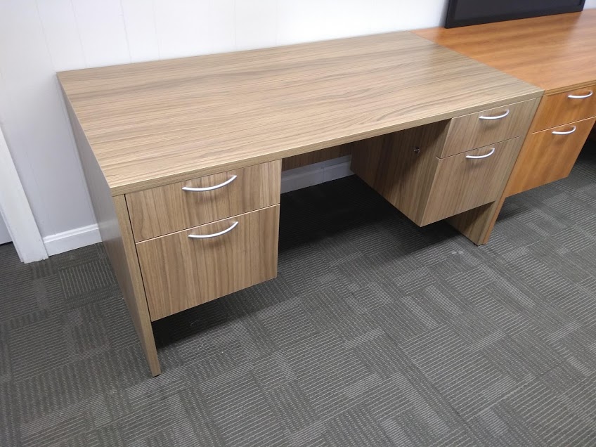 IOF UN6030D/BF/BF DBL PED DESK - NUTMEG