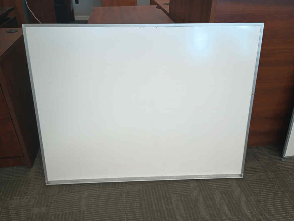 PRE-OWNED 36X48 WHITEBOARD W/TRAY