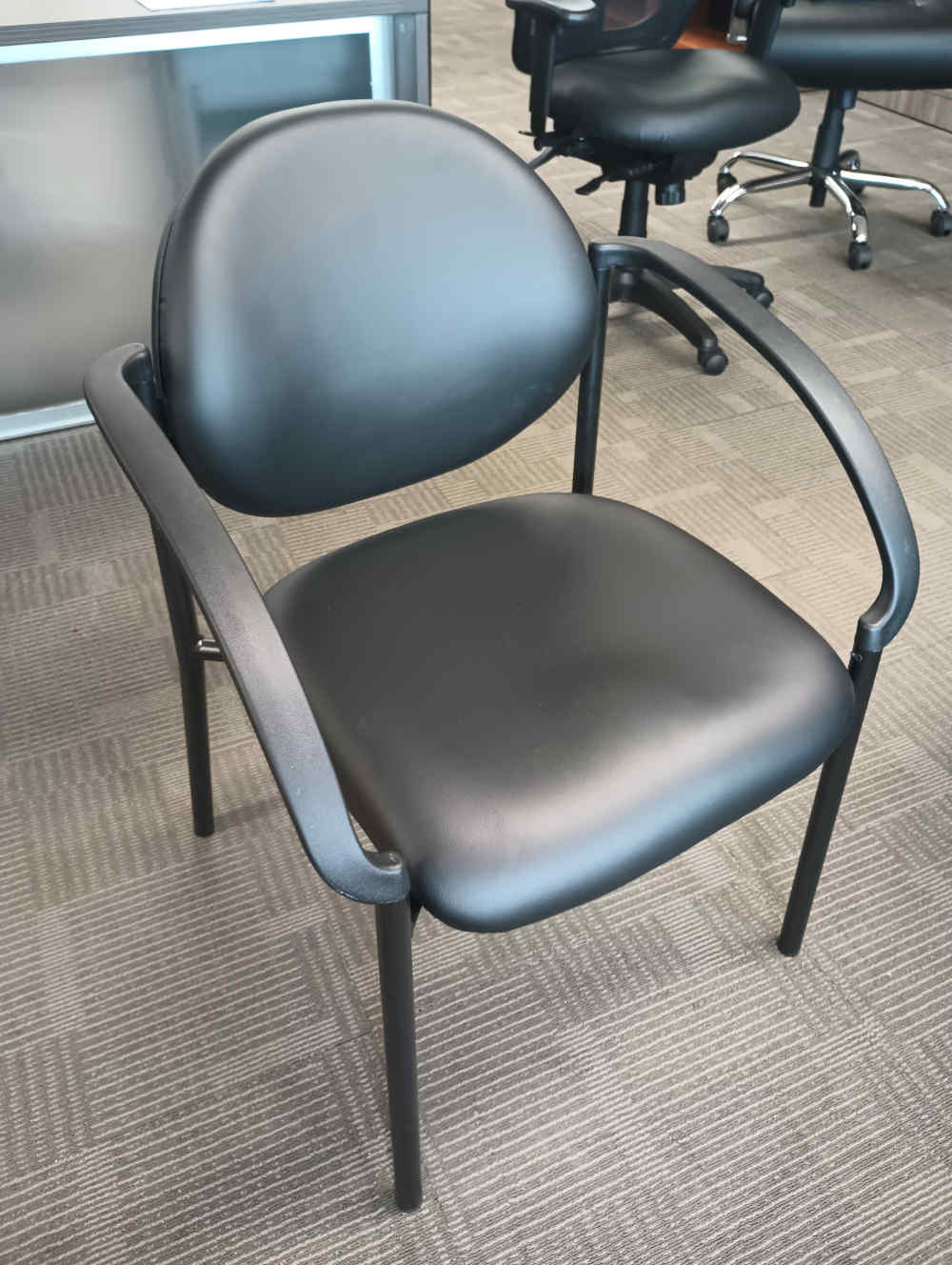 OSP STC3410-R107 SIDE CHAIR - BLACK VINYL 