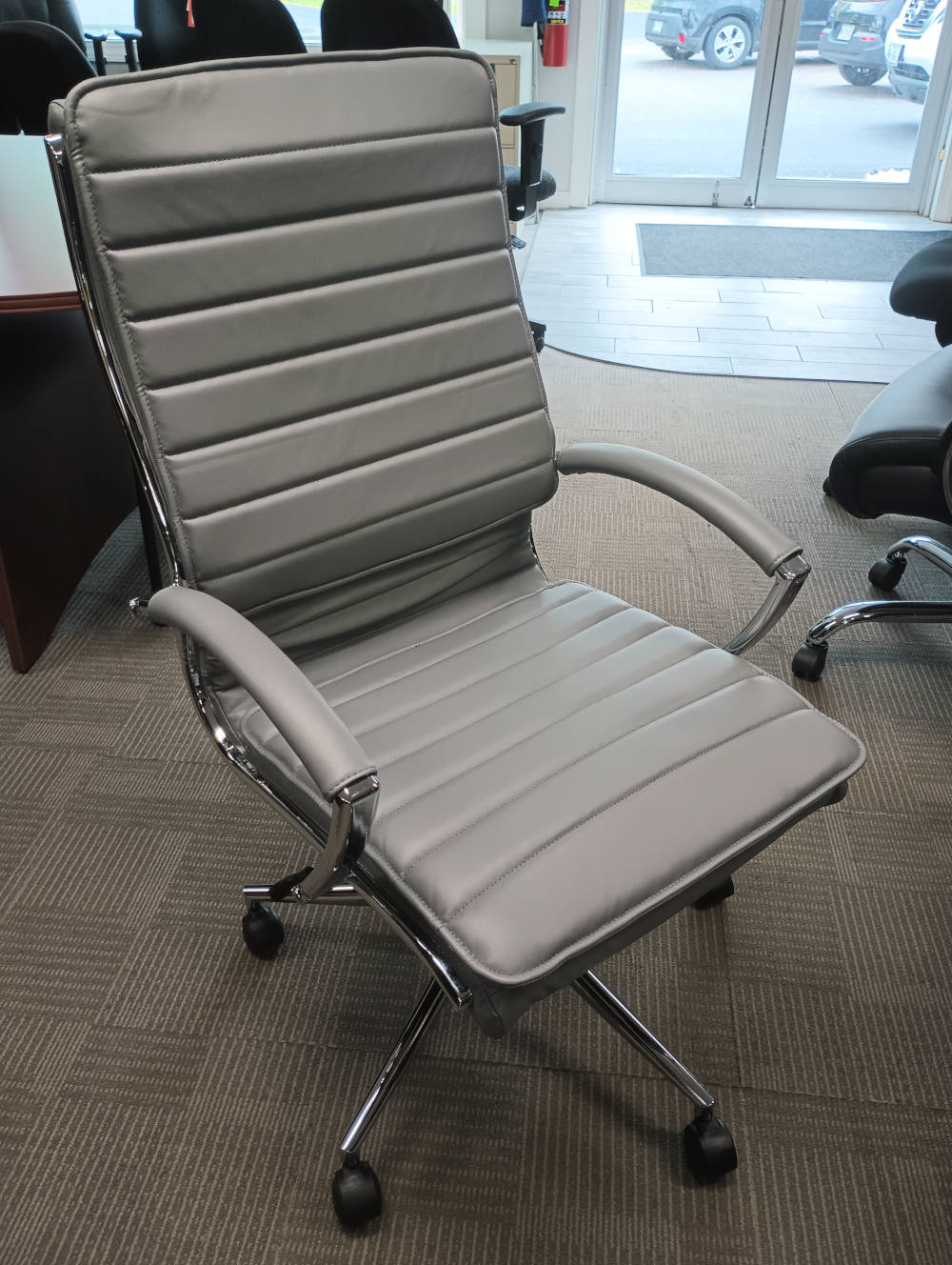 OSP SPX-23590C-U42 GREY FAUX LEATHER CHAIR