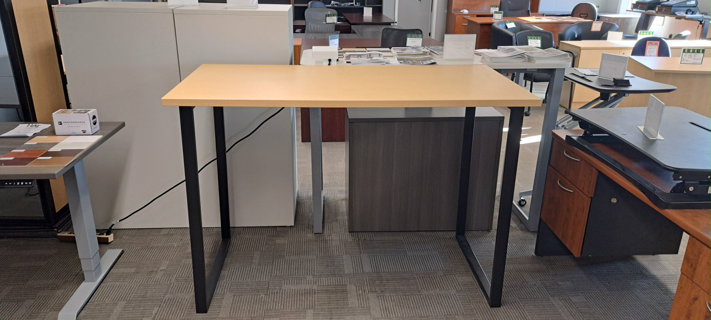 PRE-OWNED H/M STANDING HEIGHT TABLE - 30X60