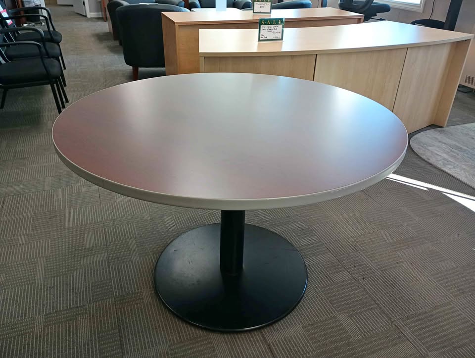 PRE-OWNED 48" CONFERENCE TABLE