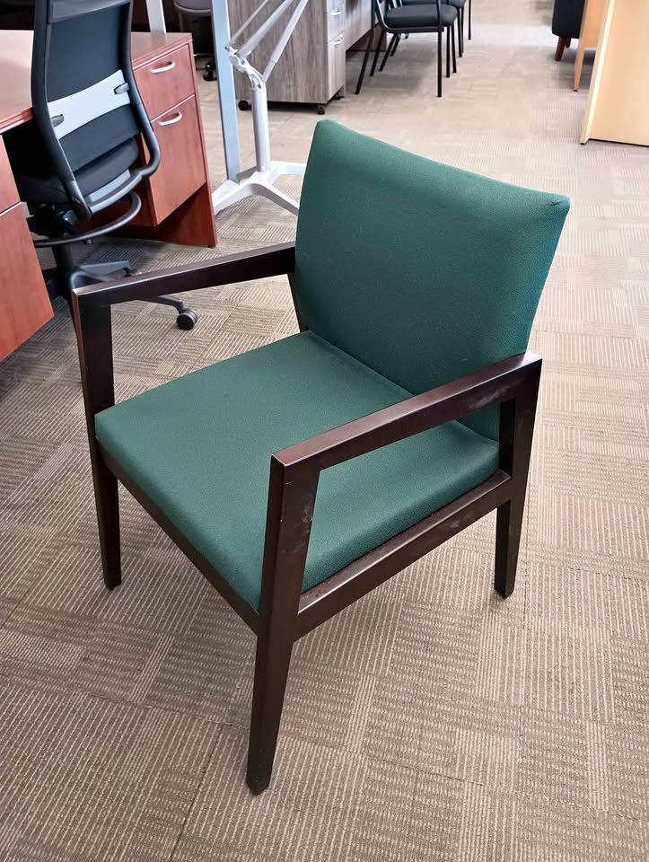 PRE-OWNED GUEST CHAIR FOREST GREEN