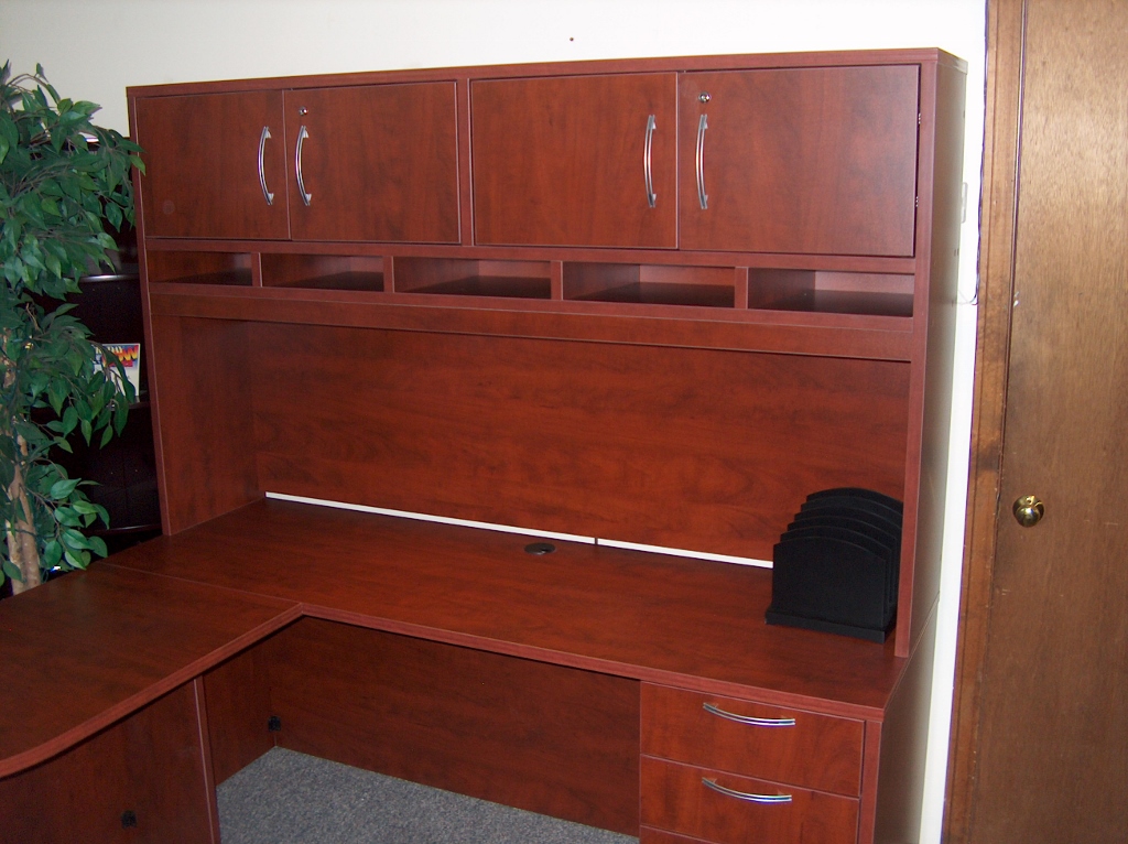 IOF UN72HUTDO/43/PH/LK4/HCG/HL HUTCH/LIGHT 